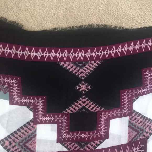 Scarf - Picture 5 of 6